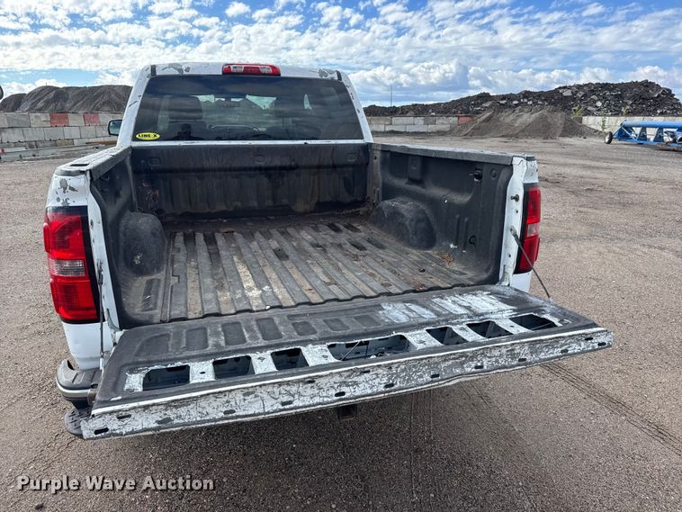 image for item NA9808 2015 GMC Sierra 1500 Crew Cab pickup truck