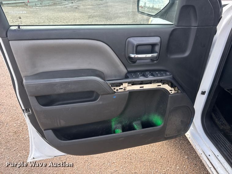 image for item NA9808 2015 GMC Sierra 1500 Crew Cab pickup truck