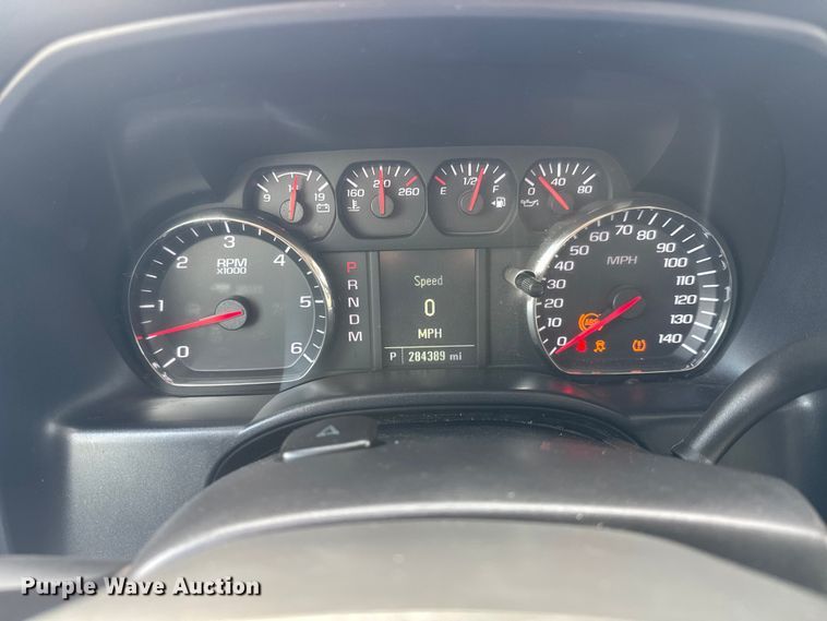 image for item NA9808 2015 GMC Sierra 1500 Crew Cab pickup truck