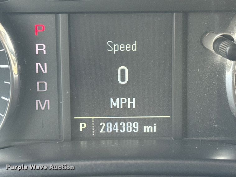 image for item NA9808 2015 GMC Sierra 1500 Crew Cab pickup truck