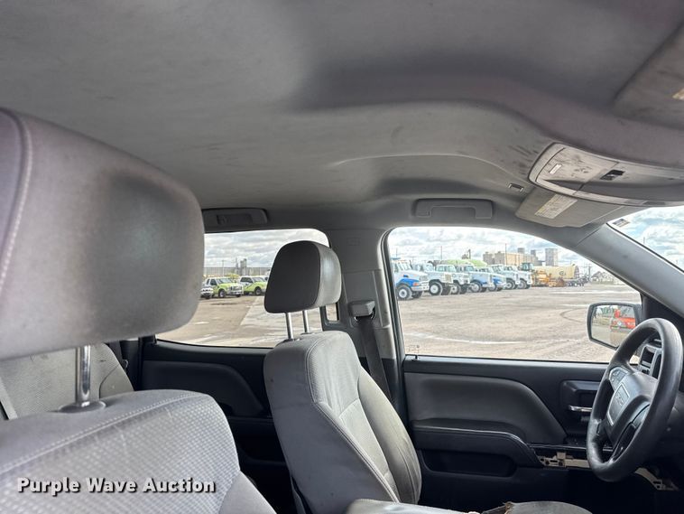 image for item NA9808 2015 GMC Sierra 1500 Crew Cab pickup truck