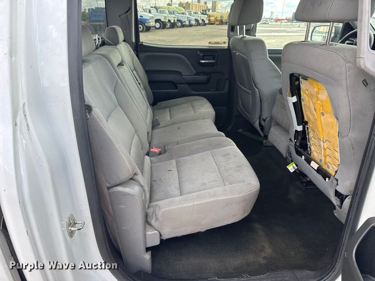 image for item NA9808 2015 GMC Sierra 1500 Crew Cab pickup truck