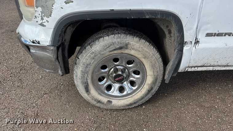 image for item NA9808 2015 GMC Sierra 1500 Crew Cab pickup truck