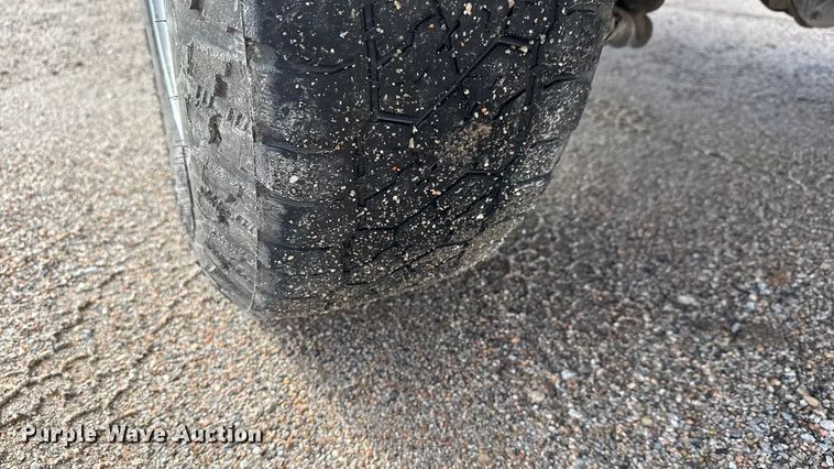 image for item NA9808 2015 GMC Sierra 1500 Crew Cab pickup truck