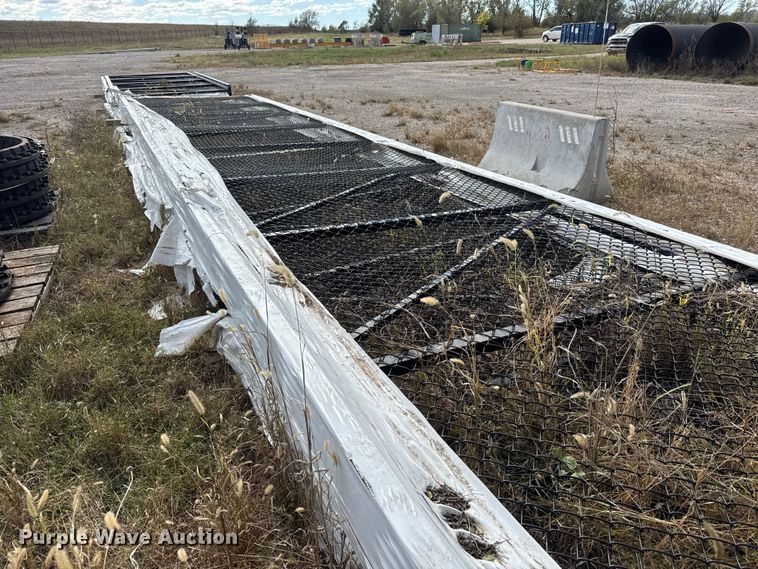 image for item NA9817 2 gates