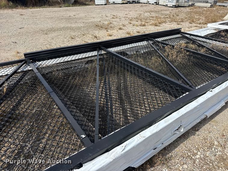 image for item NA9817 2 gates