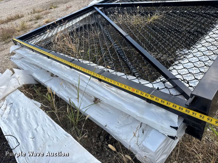 image for item NA9817 2 gates