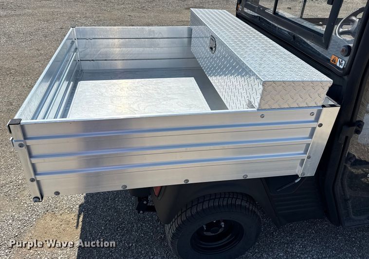 image for item NU9647 2020 Cushman Hauler Pro golf cart