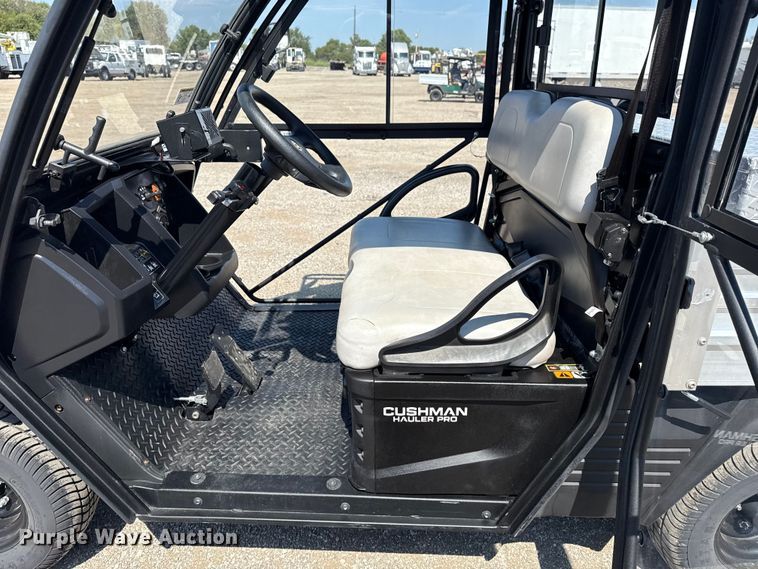 image for item NU9647 2020 Cushman Hauler Pro golf cart