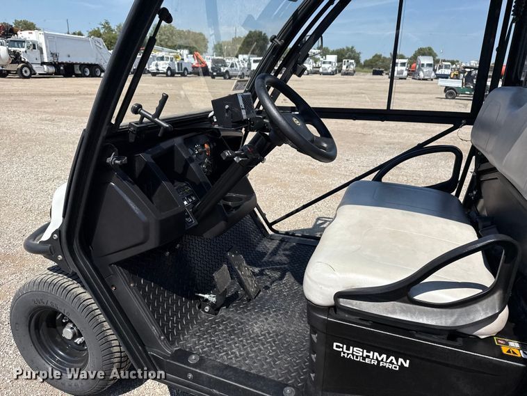 image for item NU9647 2020 Cushman Hauler Pro golf cart