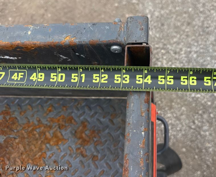 image for item NU9659 2013 Kubota RTV900 utility vehicle