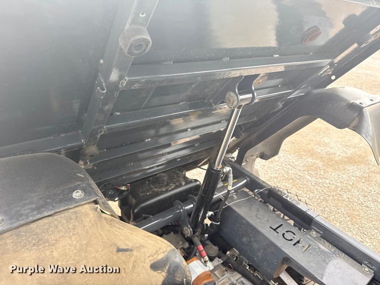 image for item NU9659 2013 Kubota RTV900 utility vehicle