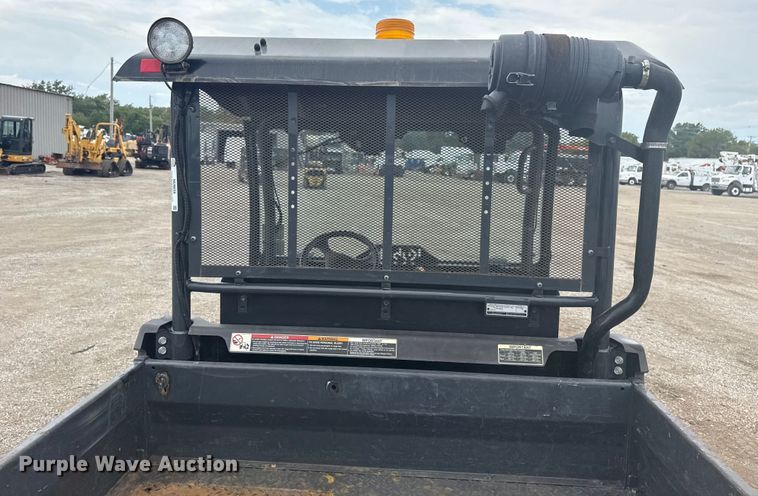 image for item NU9659 2013 Kubota RTV900 utility vehicle