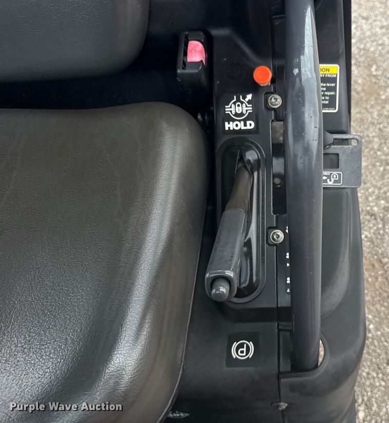 image for item NU9659 2013 Kubota RTV900 utility vehicle