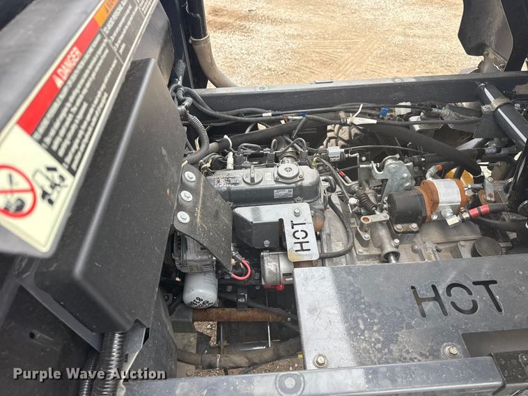 image for item NU9659 2013 Kubota RTV900 utility vehicle