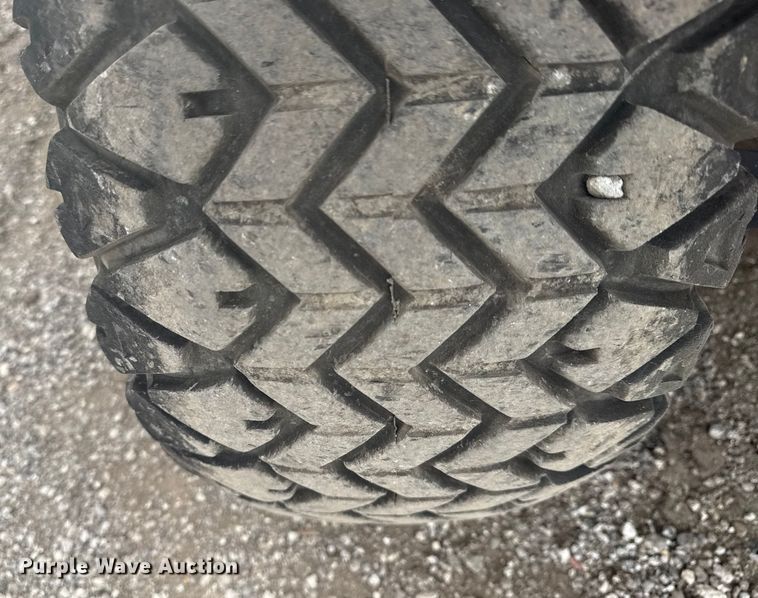 image for item NU9659 2013 Kubota RTV900 utility vehicle