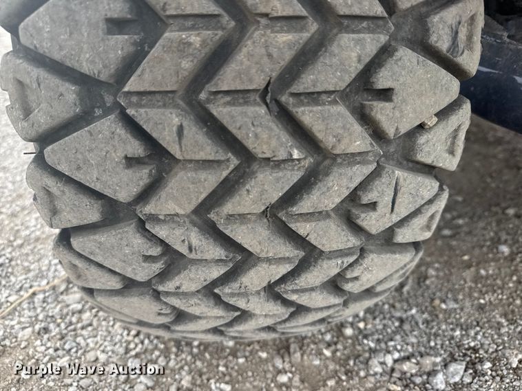 image for item NU9659 2013 Kubota RTV900 utility vehicle