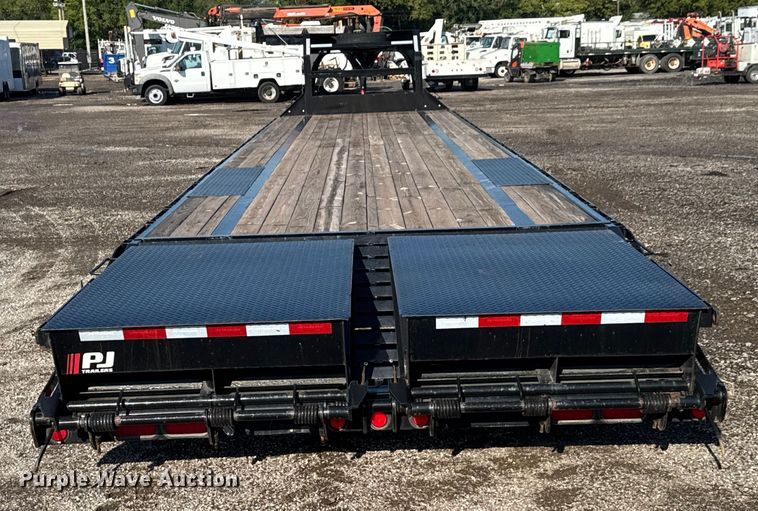 image for item NU9688 2023 PJ Gooseneck 3F492 equipment trailer