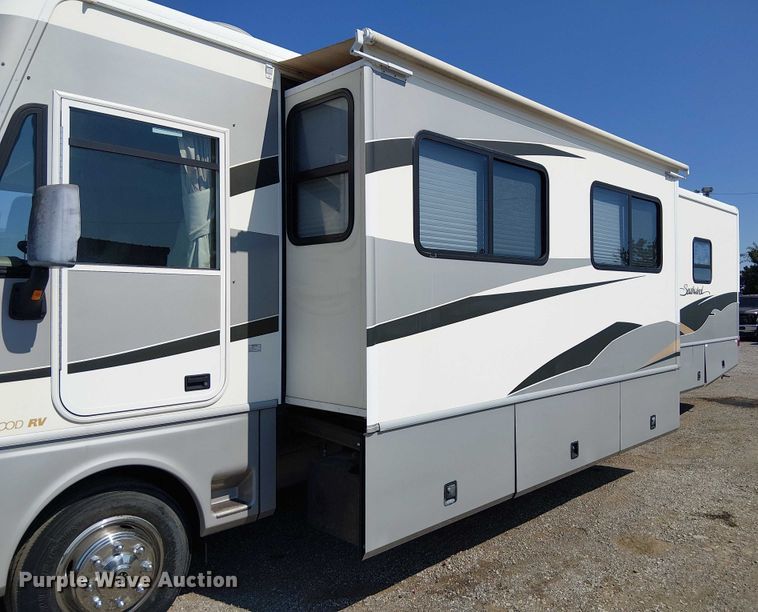 image for item NU9730 2003 Fleetwood Motor Homes Southwind RV