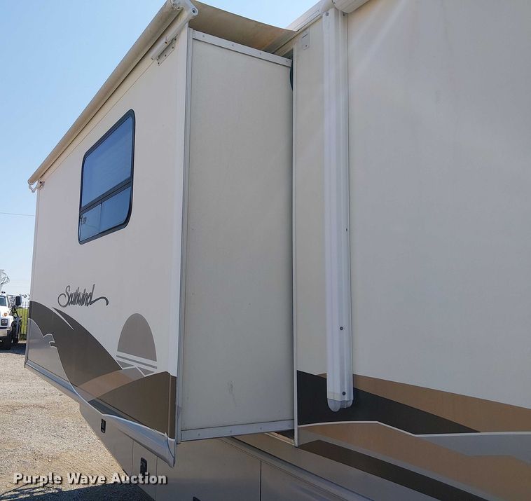 image for item NU9730 2003 Fleetwood Motor Homes Southwind RV