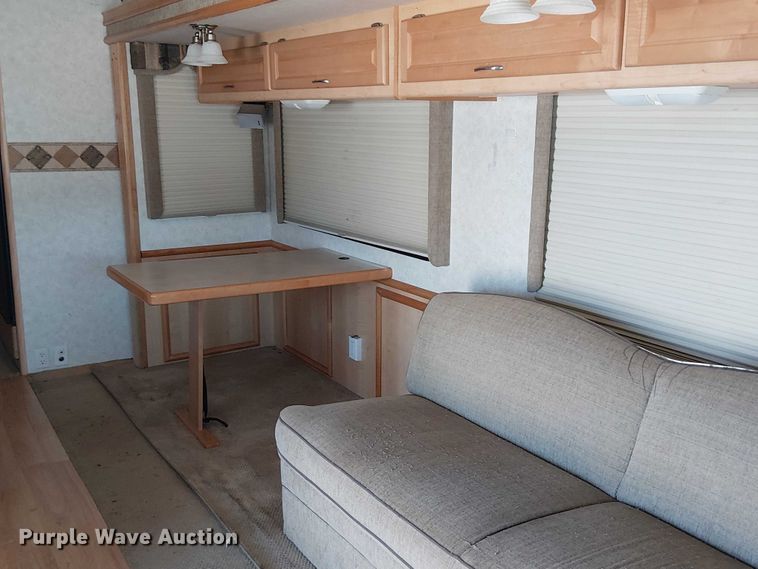 image for item NU9730 2003 Fleetwood Motor Homes Southwind RV