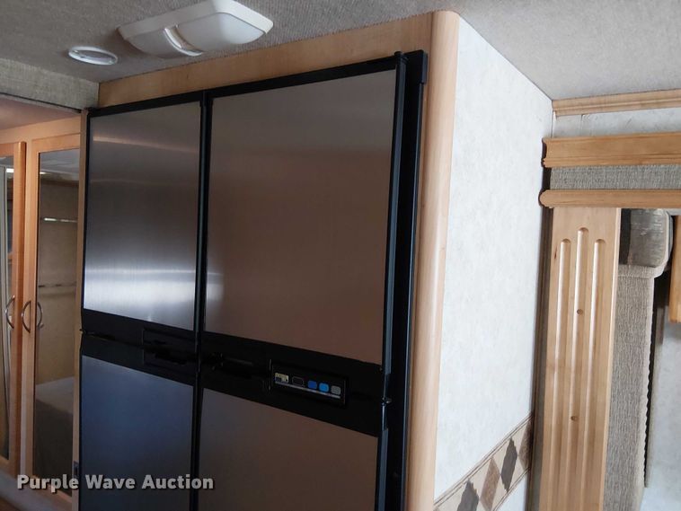 image for item NU9730 2003 Fleetwood Motor Homes Southwind RV