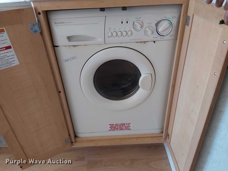 image for item NU9730 2003 Fleetwood Motor Homes Southwind RV