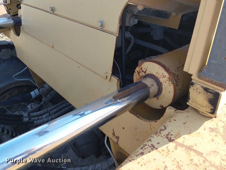 image for item NU9736 Caterpillar DP100 forklift