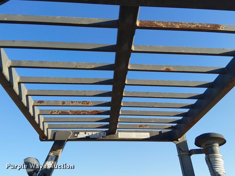 image for item NU9736 Caterpillar DP100 forklift