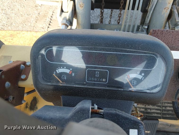 image for item NU9736 Caterpillar DP100 forklift