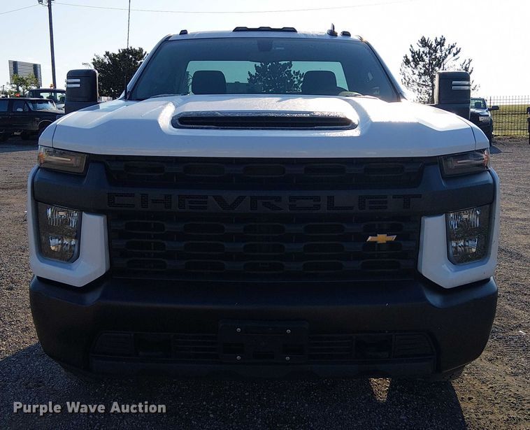 image for item NU9737 2020 Chevrolet Silverado 3500HD pickup truck cab and chassis
