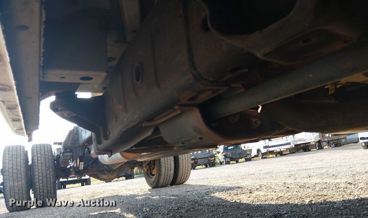 image for item NU9737 2020 Chevrolet Silverado 3500HD pickup truck cab and chassis