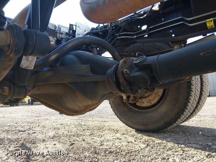 image for item NU9737 2020 Chevrolet Silverado 3500HD pickup truck cab and chassis