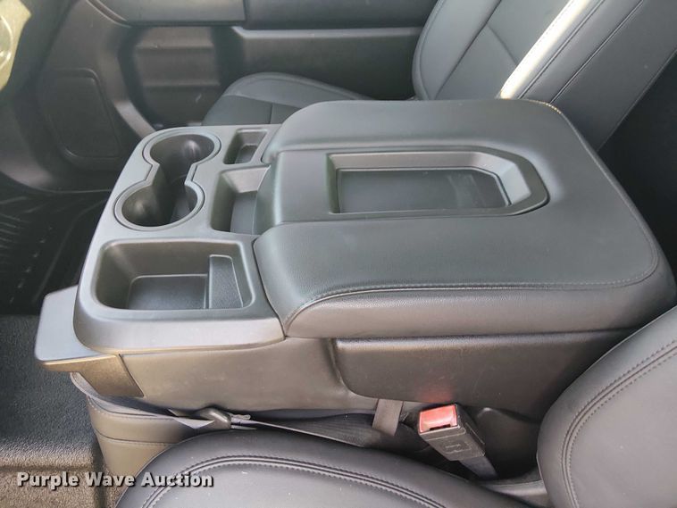 image for item NU9737 2020 Chevrolet Silverado 3500HD pickup truck cab and chassis