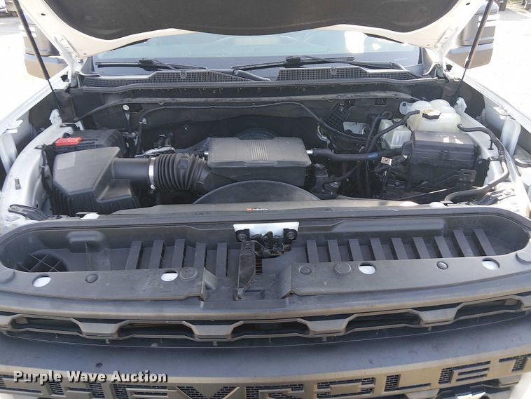 image for item NU9737 2020 Chevrolet Silverado 3500HD pickup truck cab and chassis