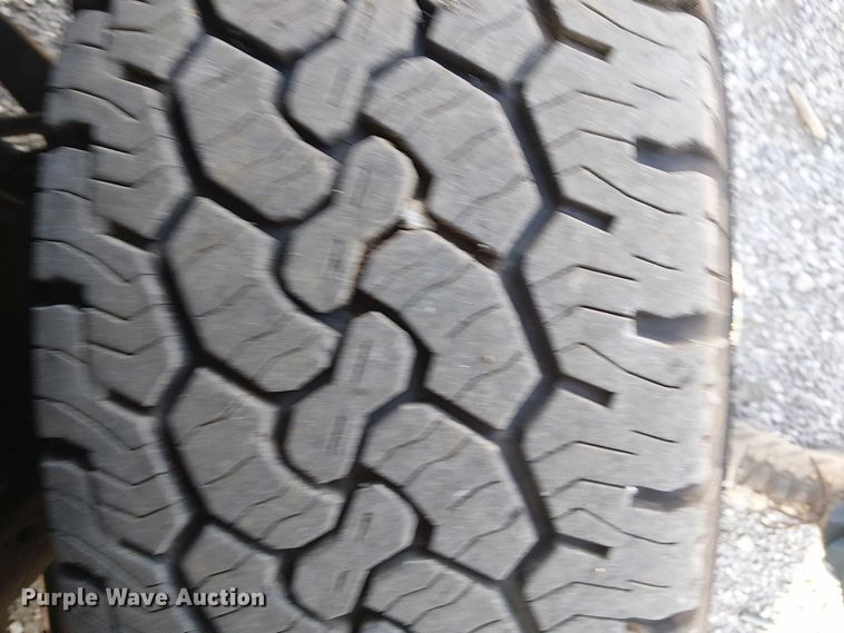 image for item NU9737 2020 Chevrolet Silverado 3500HD pickup truck cab and chassis