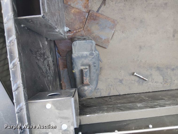 image for item NU9738 2013 Temco Mfg. Inc. flatbed trailer