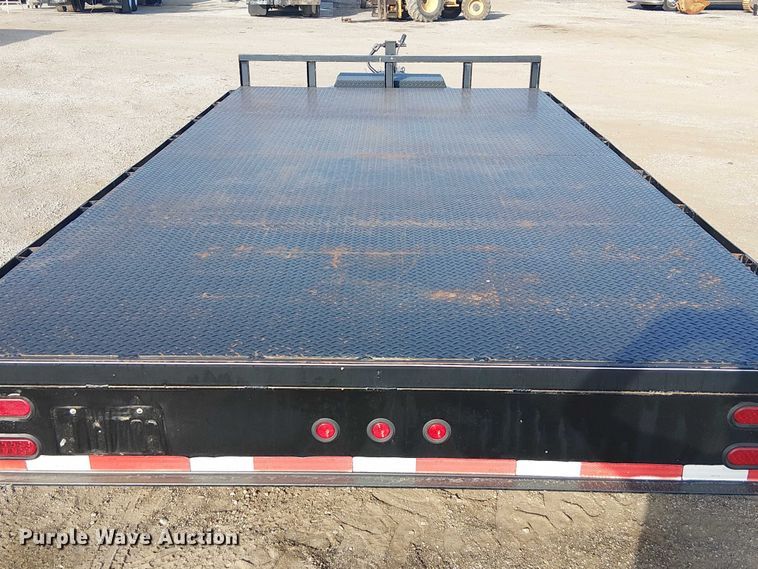 image for item NU9738 2013 Temco Mfg. Inc. flatbed trailer