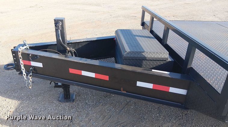 image for item NU9738 2013 Temco Mfg. Inc. flatbed trailer