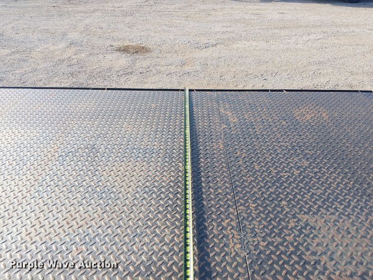 image for item NU9738 2013 Temco Mfg. Inc. flatbed trailer