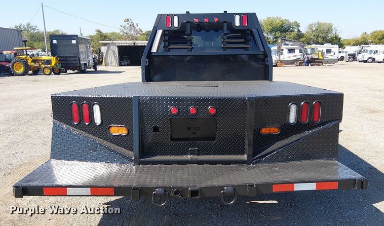 image for item NU9742 2019 Ford F350 Super Duty XL Crew Cab flatbed pickup truck