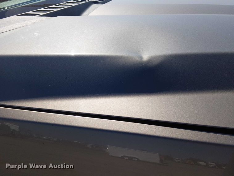 image for item NU9742 2019 Ford F350 Super Duty XL Crew Cab flatbed pickup truck