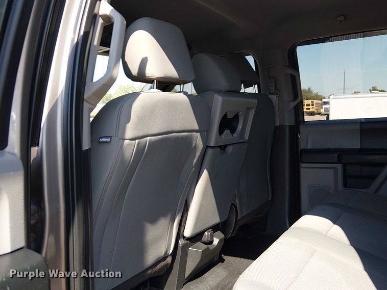 image for item NU9742 2019 Ford F350 Super Duty XL Crew Cab flatbed pickup truck