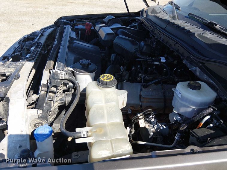 image for item NU9742 2019 Ford F350 Super Duty XL Crew Cab flatbed pickup truck