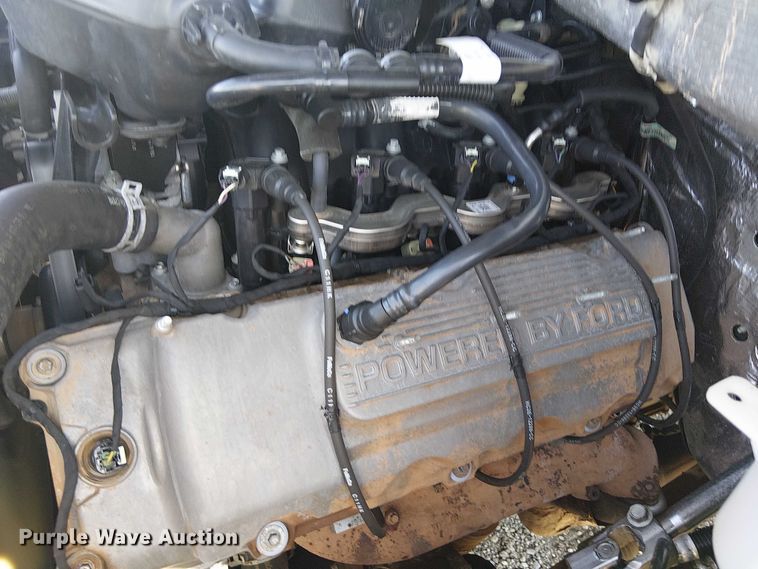 image for item NU9742 2019 Ford F350 Super Duty XL Crew Cab flatbed pickup truck