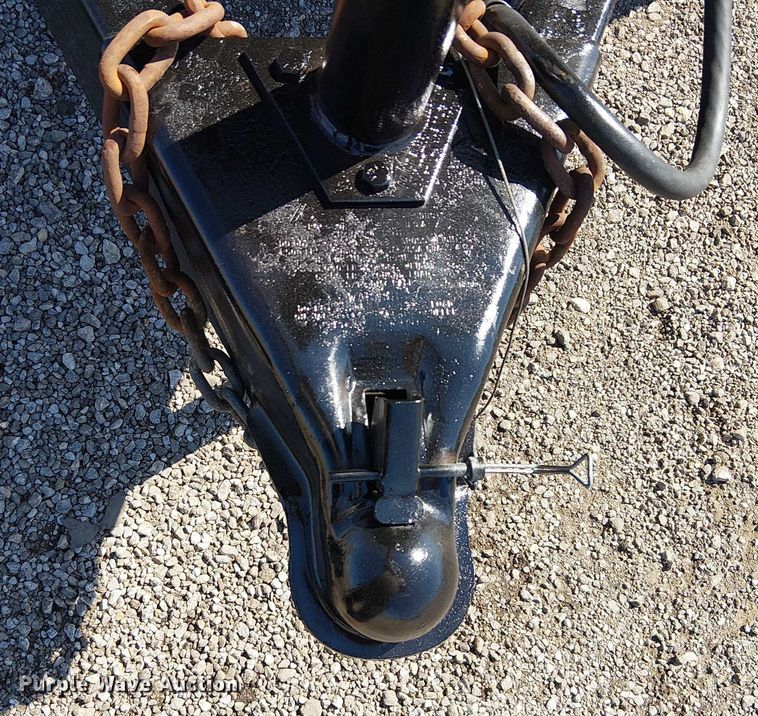 image for item NU9743 2001 Forest River CM716TA2 enclosed cargo trailer