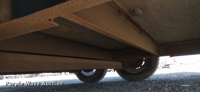 image for item NU9743 2001 Forest River CM716TA2 enclosed cargo trailer