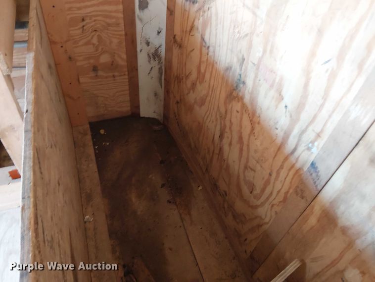 image for item NU9743 2001 Forest River CM716TA2 enclosed cargo trailer