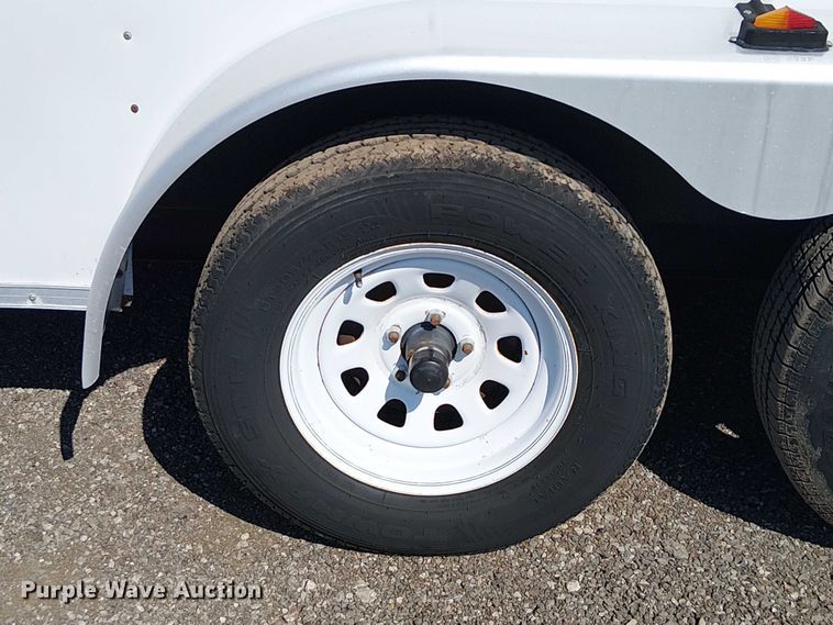 image for item NU9743 2001 Forest River CM716TA2 enclosed cargo trailer