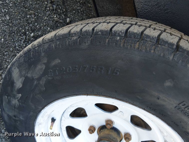 image for item NU9743 2001 Forest River CM716TA2 enclosed cargo trailer